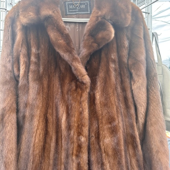 Manzari Brown mink coat - Picture 15 of 15